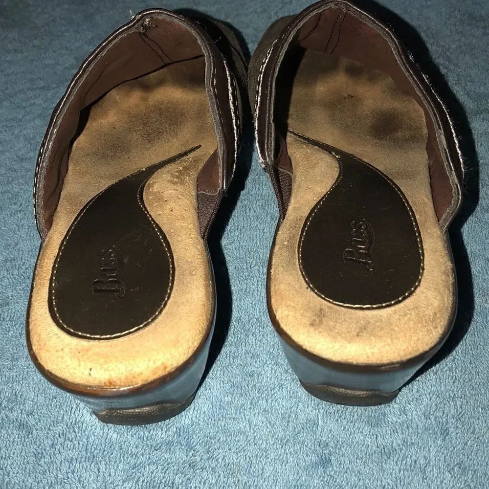 ⬇️Bass Slip on Clogs  - Picture 4 of 4